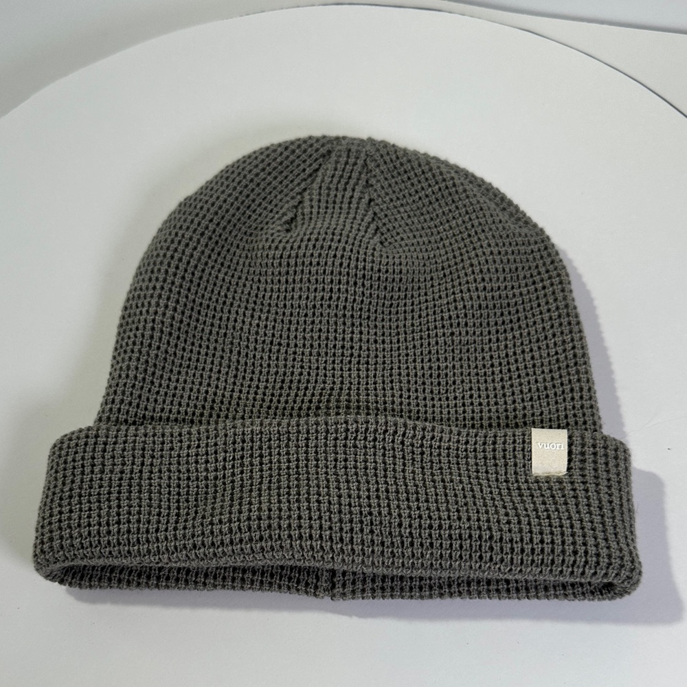 Vuori beanie men’s light grey